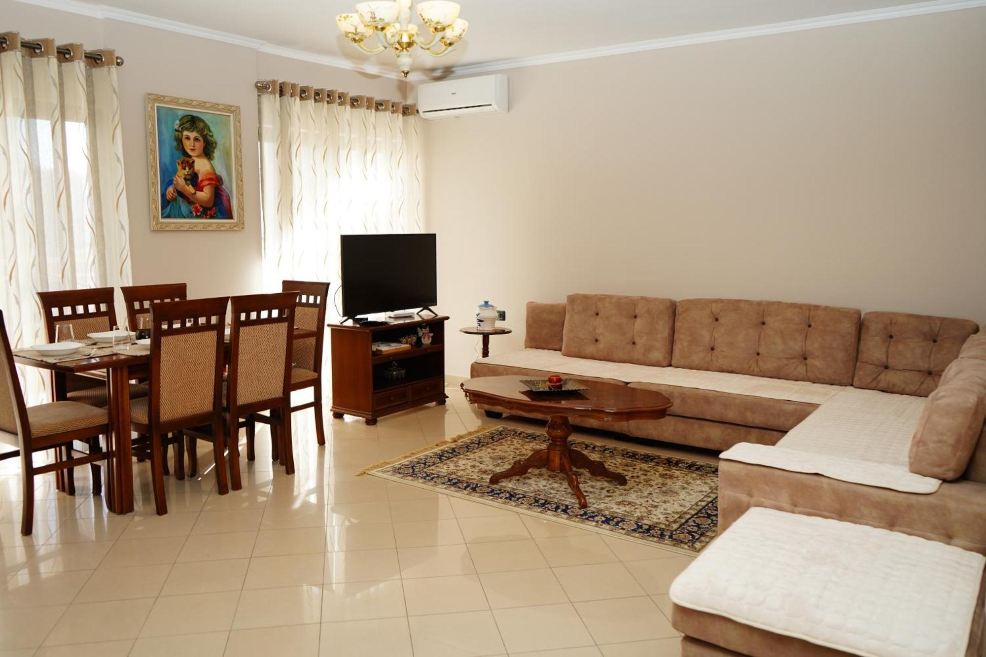 New Bazaar Bliss Appartement Tirana Buitenkant foto